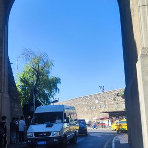 女生扒开内裤吃我香肠
